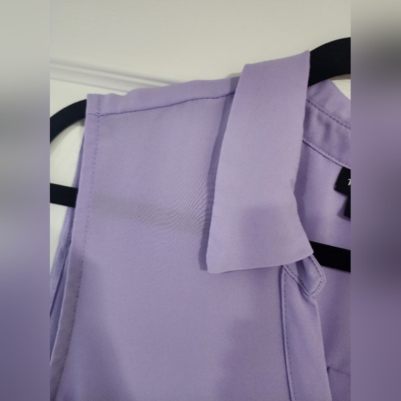 SOLD EUC Torrid Harper Lilac Blouse sz 3 - Picture 6 of 6